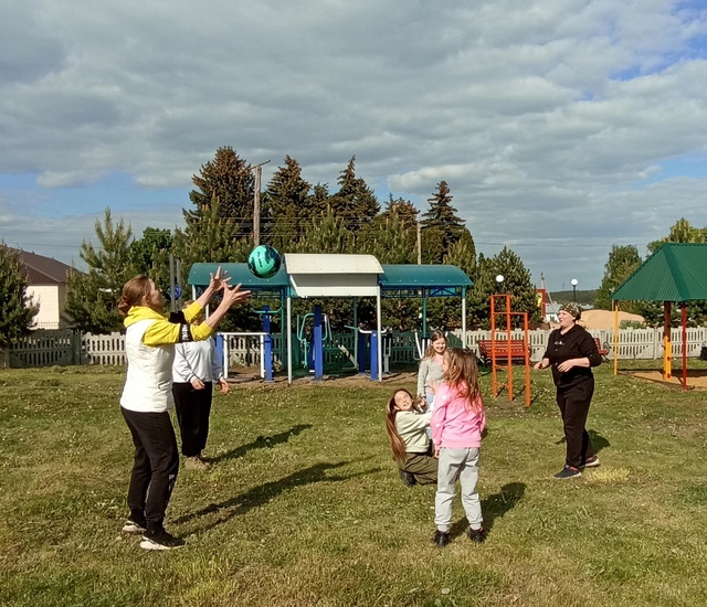 Вместе - дружная семья