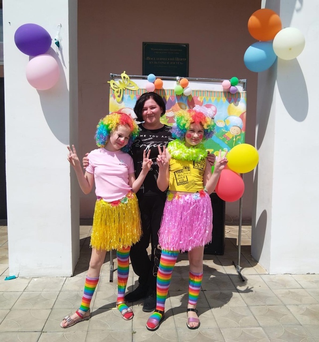 Шагает детство по планете