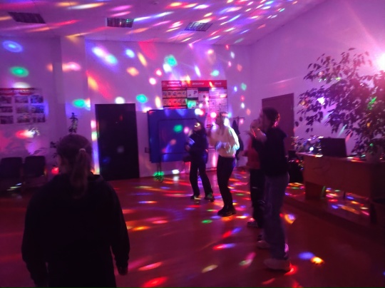 Вечер отдыха для молодежи "Танцуй пока молодой"