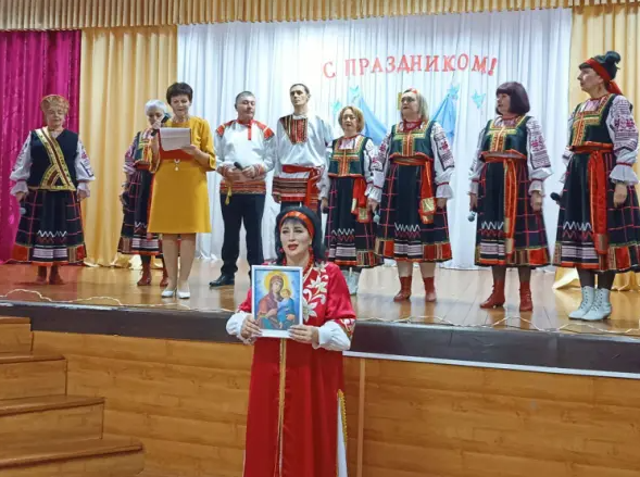 С праздником Дня села!