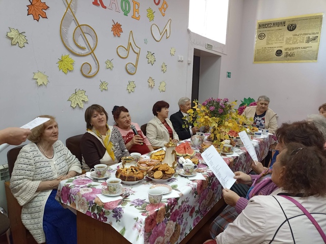 Музыкально - литературное кафе "Поющие сердца"