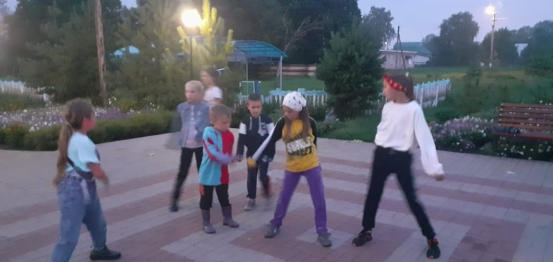 Танцевальная программа "Танцевальный калейдоскоп"