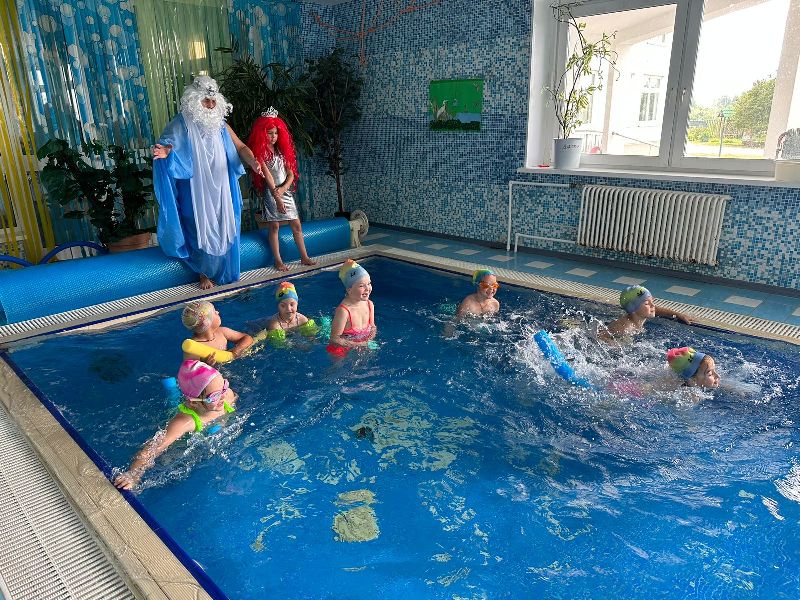 День Нептуна в бассейне