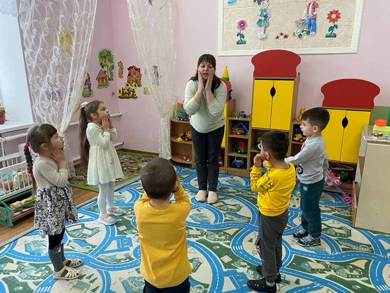 Правила безопасного поведения в зимний период Правила безопасного поведения в зимний период