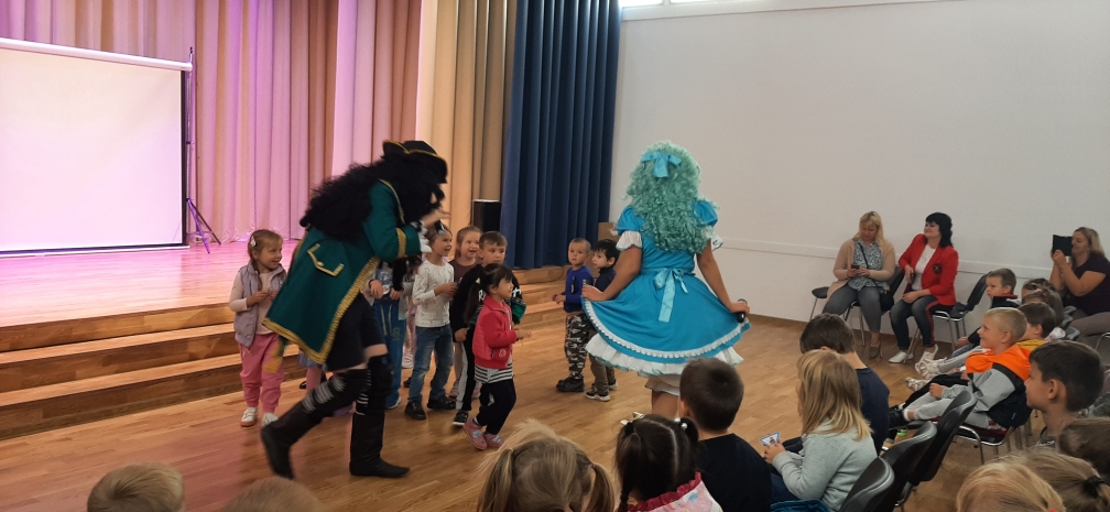 Социальное сотрудничество