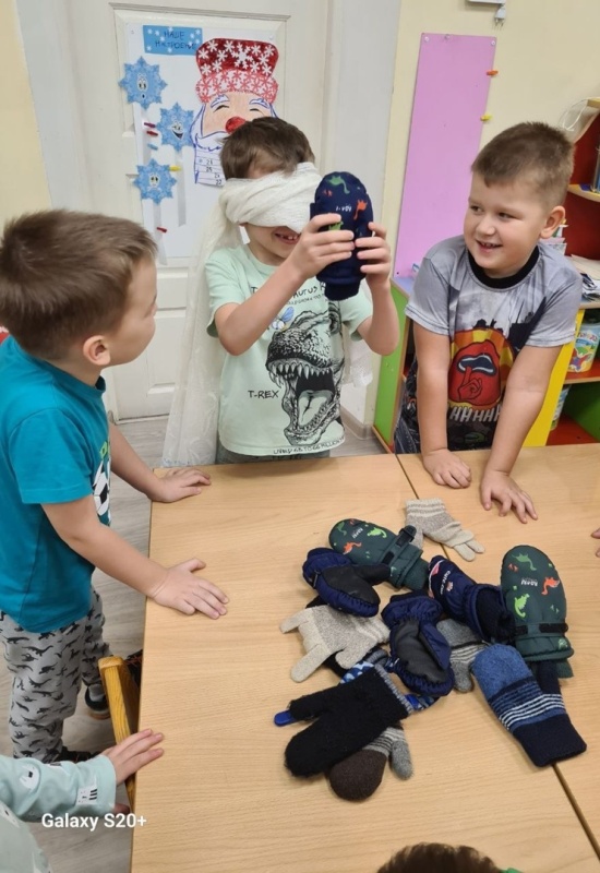 День варежки или рукавицы