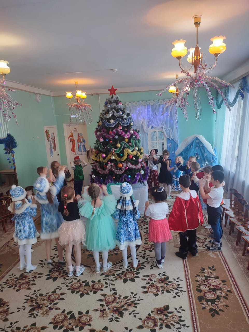 Прощание с елочкой 