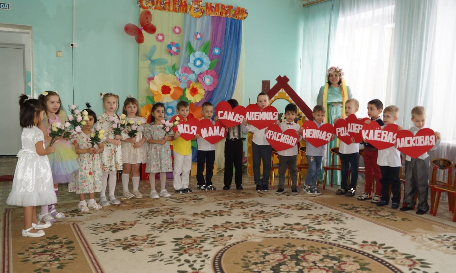 Утренник для мам в старшей группе