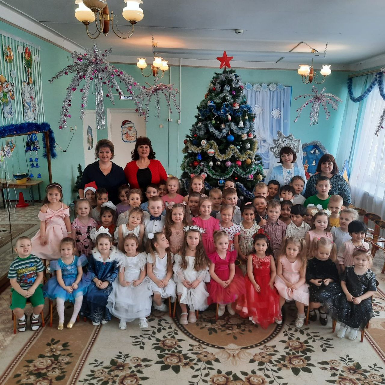 Прощание с елкой 