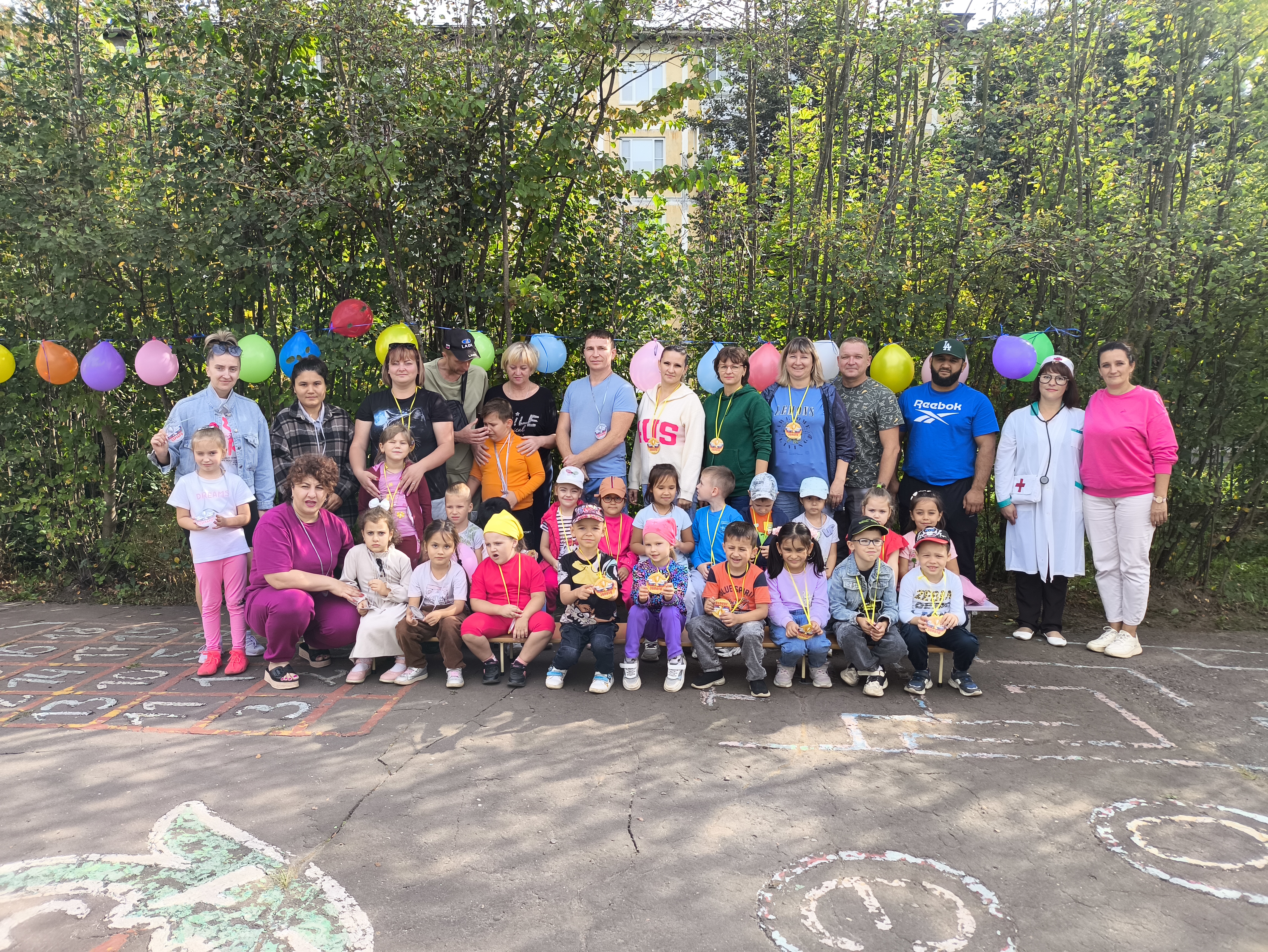 Мама, папа, я - здоровая семья!