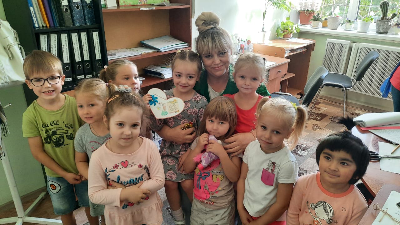 День воспитателя и всех дошкольных работников