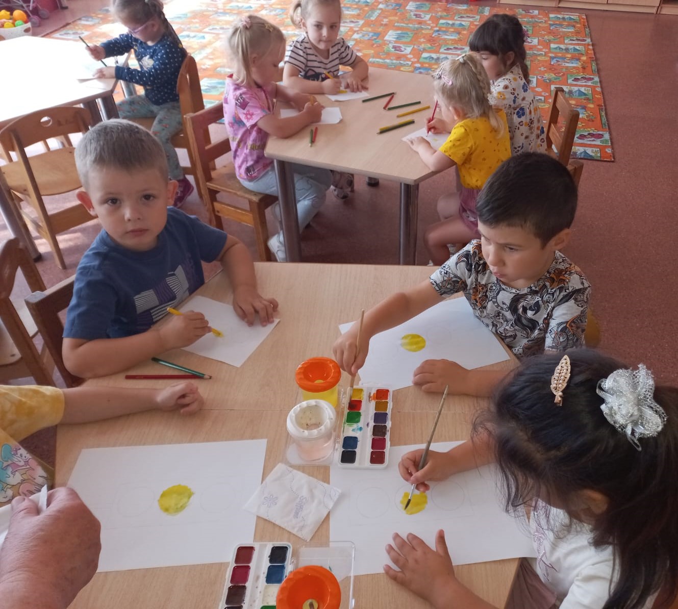 Наш помощник светофор