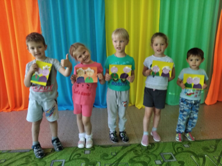 Праздник, посвященный Дню семьи на тему: "Когда семья вместе, так и душа на месте"