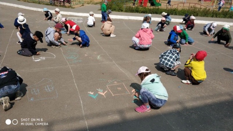 С Днем защиты детей!