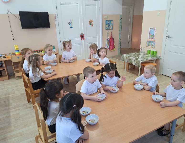 Тематическое занятие "Путешествие капельки" в группе №7 "Кораблик"