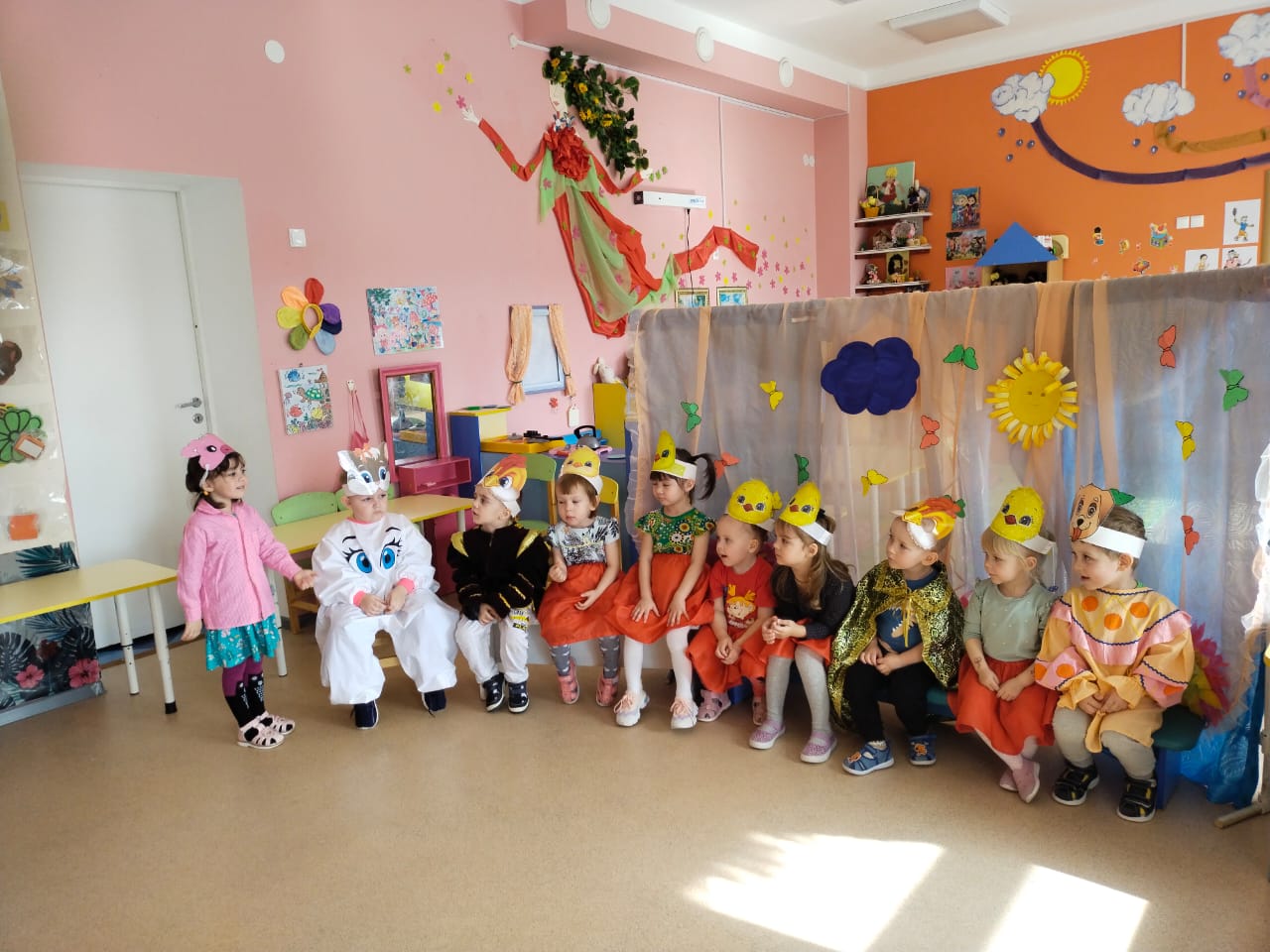 «Как цыплята маму искали»