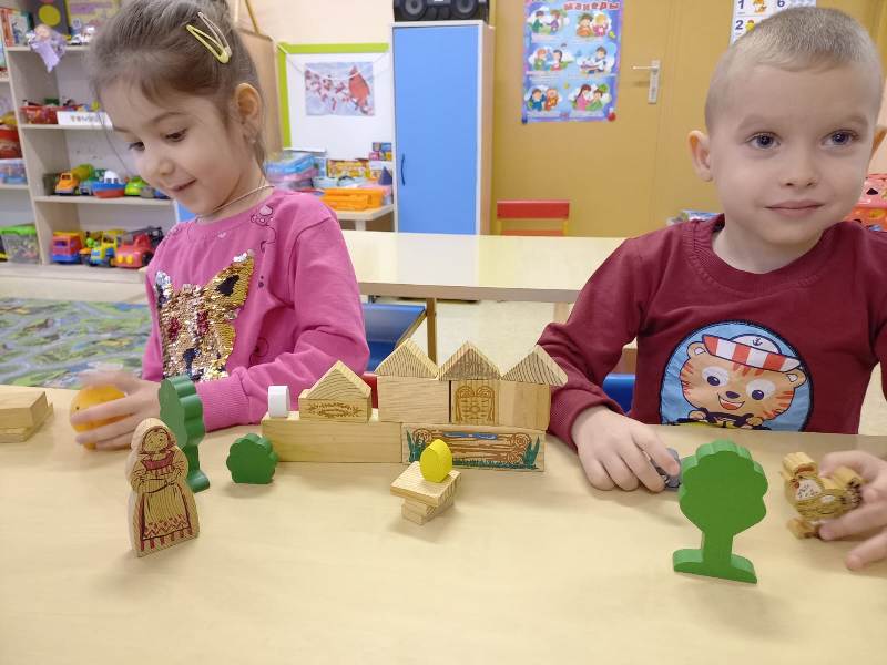 "В гостях у сказки" в группе "Лучики"