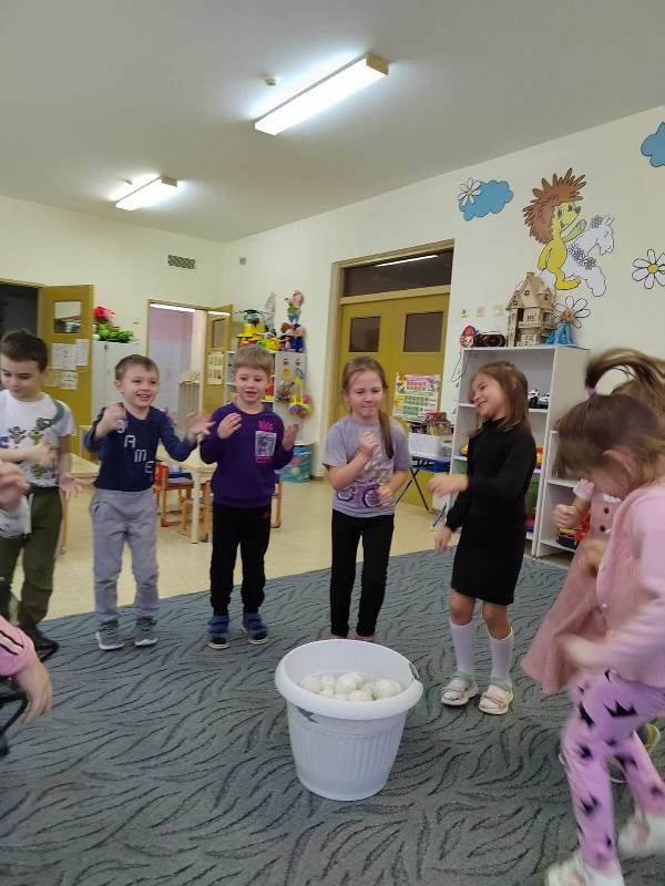 День Рождения Снеговика в группе №3 "Ромашка"