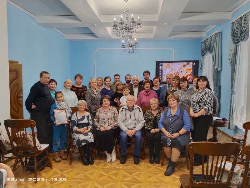 Методист Корнева Н.А. побывала в г. Смоленске на мероприятии "Подведение итогов областного творческого конкурса "Листая страницы памяти", посвященного 80-летию со Дня освобождения Смоленщины от немецко-фашистских захватчиков