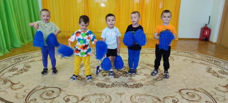 Осенний утренник в средней группе №7 "Светлячки"