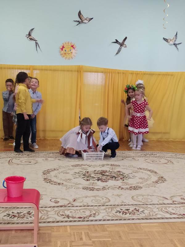 Праздник осени в подготовительной группе "Лучики"
