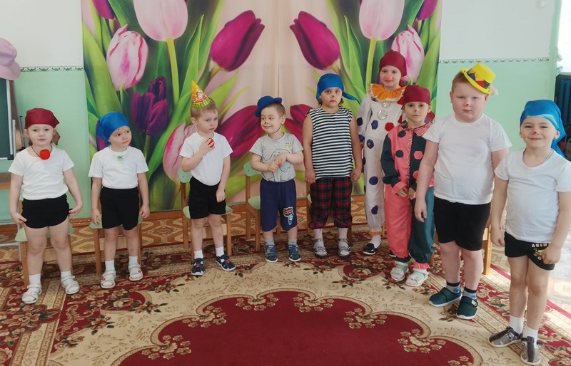 День смеха