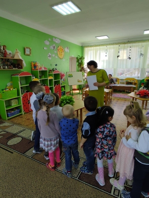 Занятие на тему: "Путешествие в страну знаний"