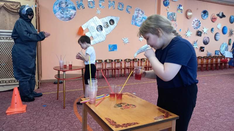 День космонавтики