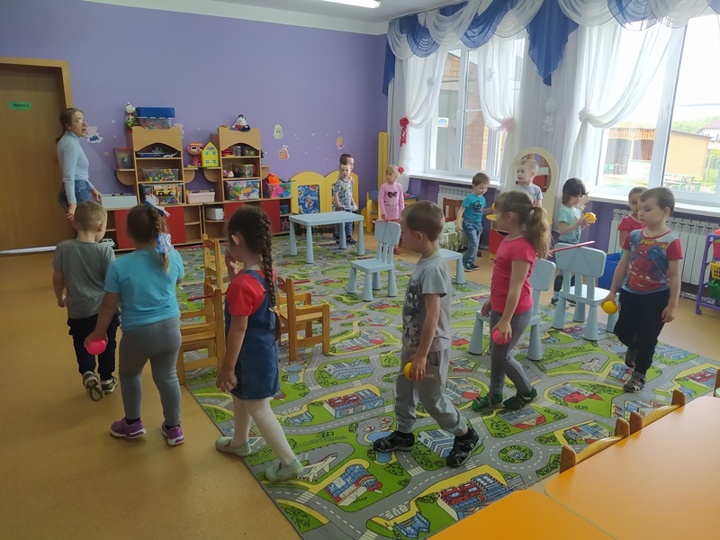 Физкультурный досуг во 2 мл. группе