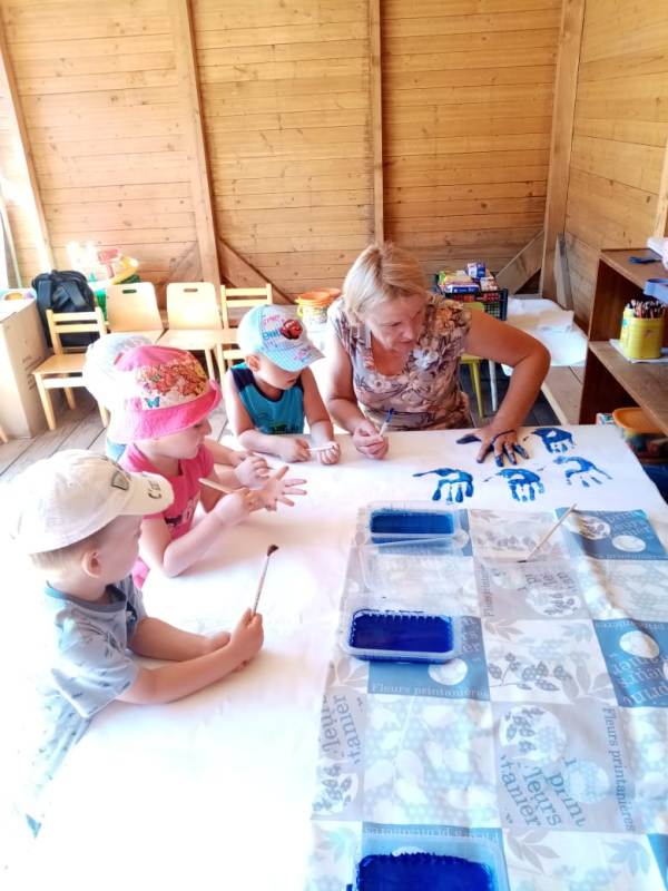 Техника рисования - ладошками