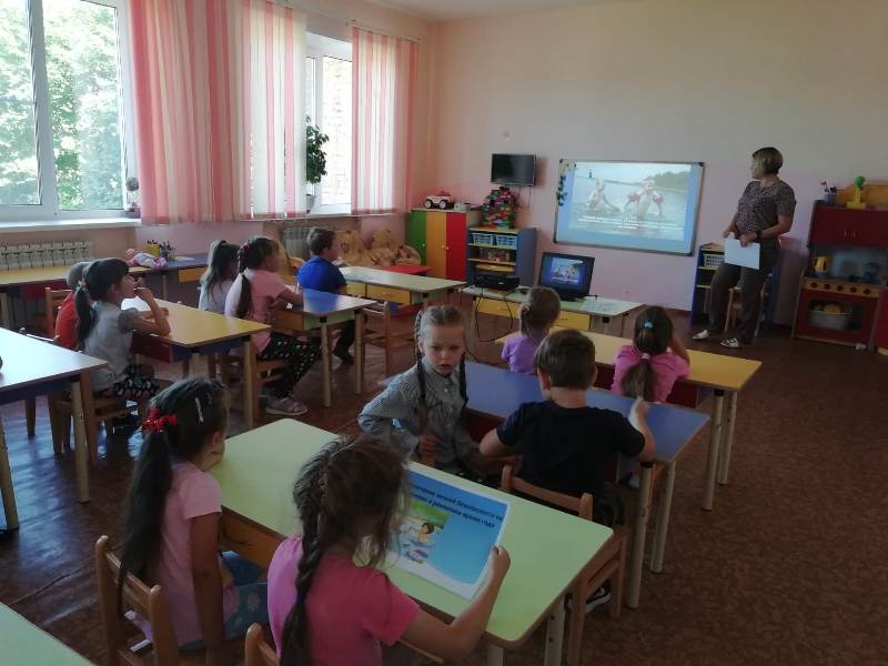 Как вести себя на воде летом