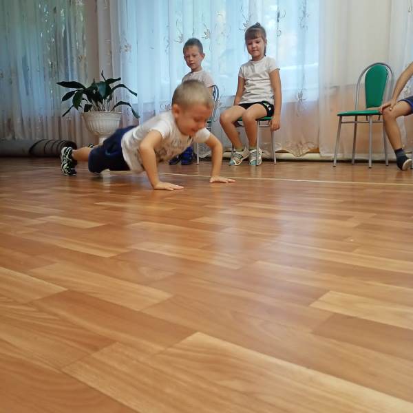 "Будь готов к труду и обороне!" ГТО в детском саду