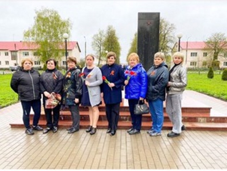 Митинг в честь 76-й годовщины Победы Митинг в честь 76-й годовщины Победы