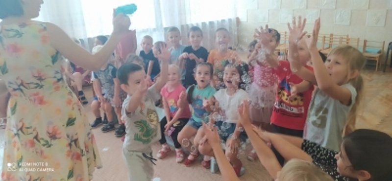 Шоу мыльных пузырей