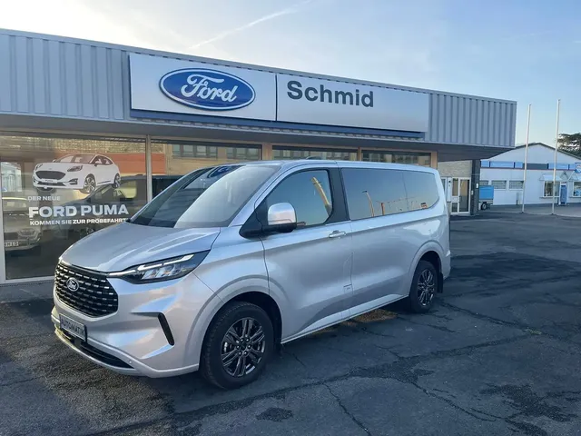 Ford Tourneo Custom 320 L1 Tourneo Titanium FWD wenig Kilometer — миниатюра 1