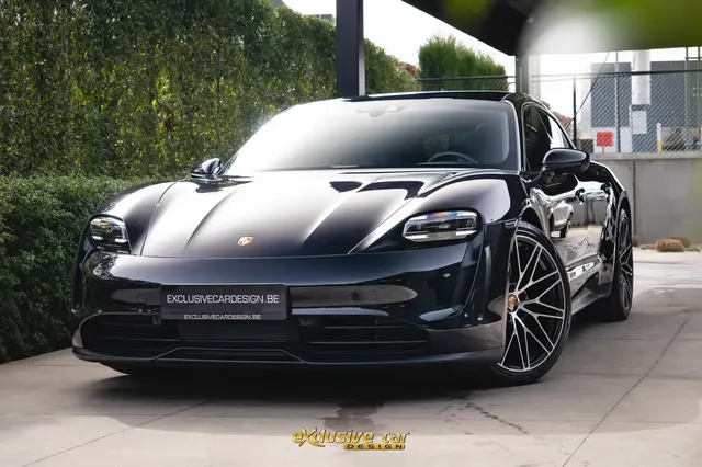 Porsche Taycan Sport Turismo 79.2kWh /Panodak/Matrix/PDLS/Carplay — миниатюра 1