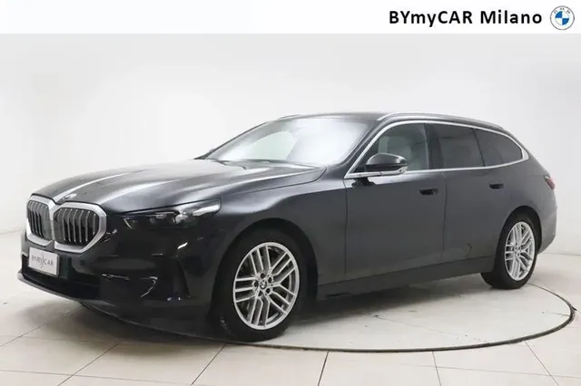 BMW 540 d Touring 48V xdrive auto — миниатюра 1