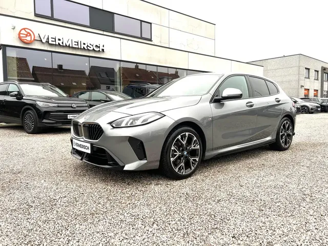 BMW 118 118d Aut. M Sport*M-PACK*APPLE CARPLAY*LED*CAMERA* — миниатюра 1