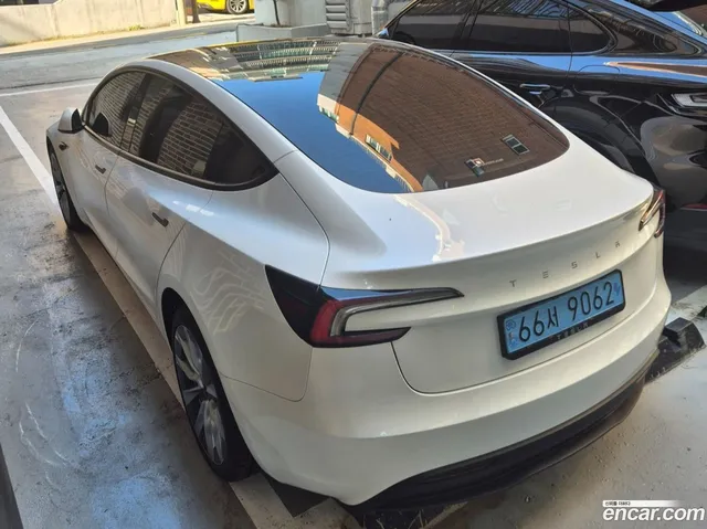 Tesla Model 3 RWD — миниатюра 1