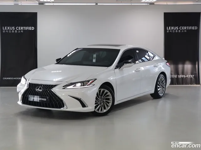 Lexus ES 300h — миниатюра 1