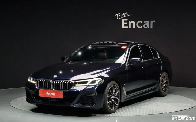 BMW 5 Series (G30) 530i M — миниатюра 1