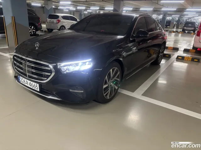 Mercedes-Benz E-Class (W214) E220d 4MATIC — миниатюра 1