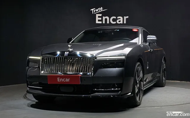 Rolls-Royce Spectre — миниатюра 1