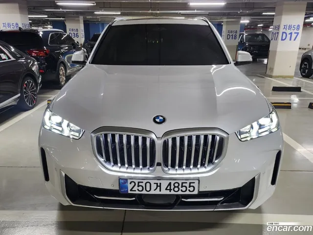 BMW X5 (G05) xDrive 40i xLine — миниатюра 1