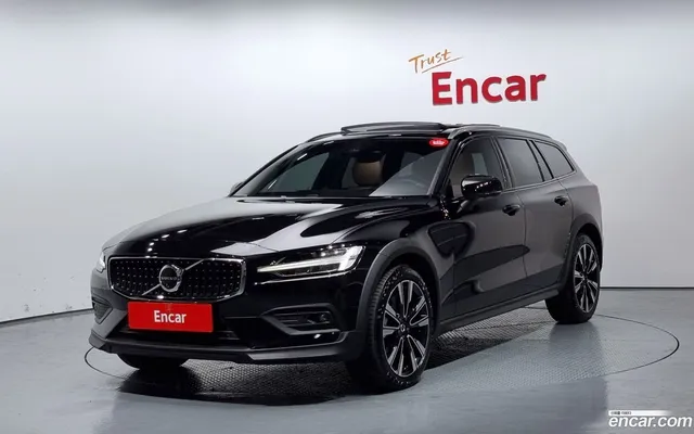 Volvo V60 2 B5 AWD — миниатюра 1