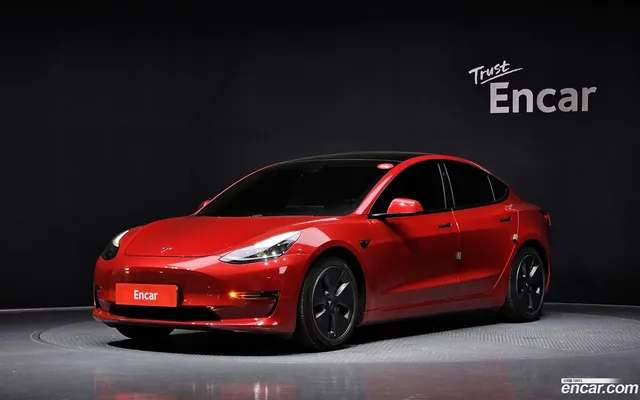 Tesla Model 3 RWD — миниатюра 1