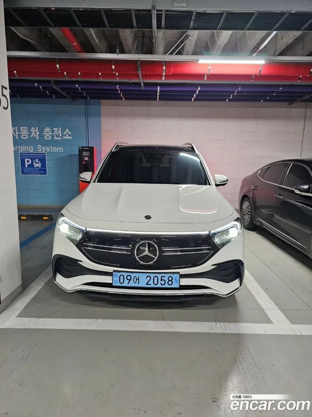 Mercedes-Benz EQB X243 EQB300 4MATIC AMG — миниатюра 1