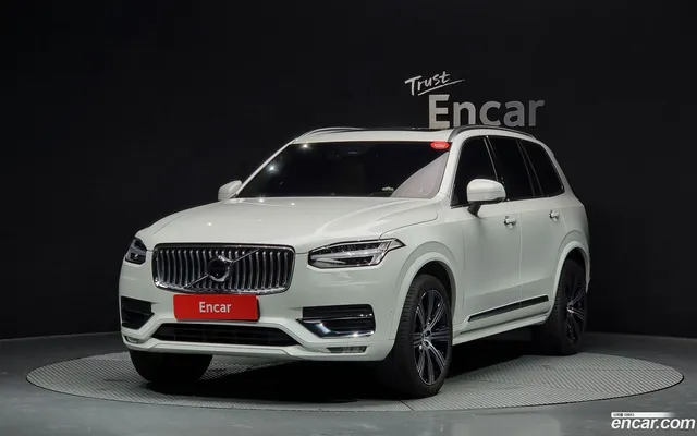 Volvo XC90 B6 — миниатюра 1