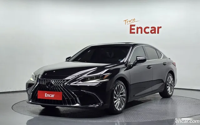 Lexus ES 300h — миниатюра 1