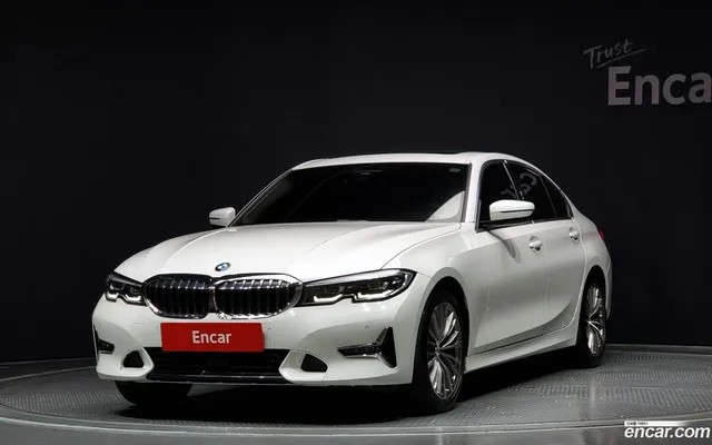 BMW 3 Series (G20) 320i — миниатюра 1